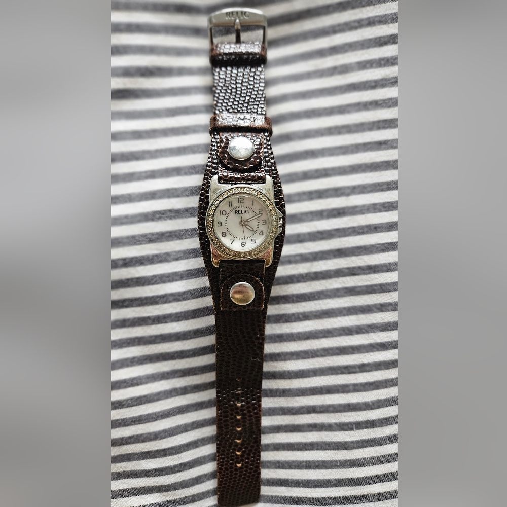 Relic Genuine Leather Brown Strap